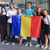 Doua medalii de argint pentru elevii romani participanti la Olimpiada Internationala de Lingvistica