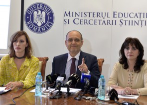 Ministerul Educatiei a lansat in dezbatere publica „Optiunile de educatie si formare profesionala ale absolventilor de clasa a VIII-a”