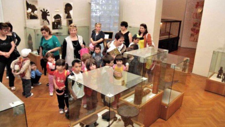 Scoala ALtfel vizita la muzeu